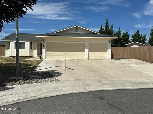 812 Brittany Ct, Fernley, NV 89408