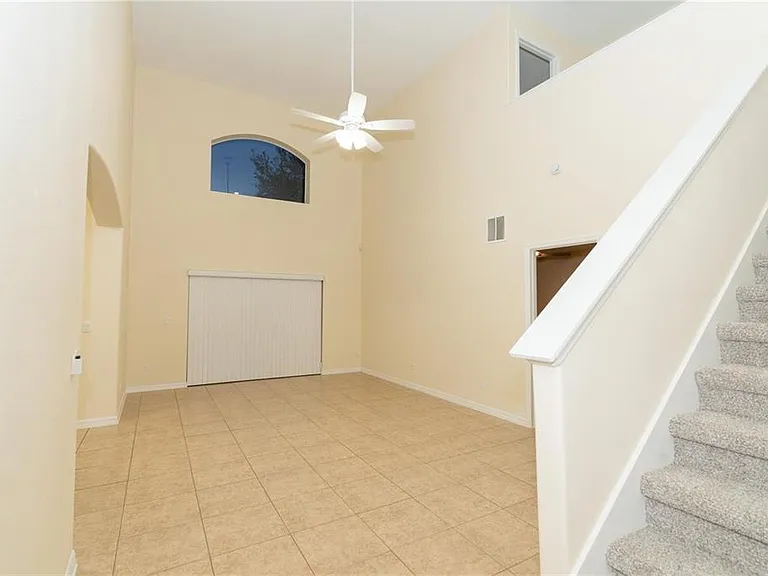 9018 Verona Sound Way — Photo 33