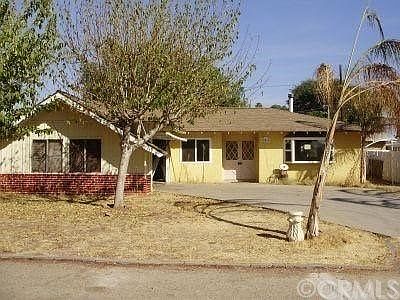 1st image of 24456 Ironwood Ave