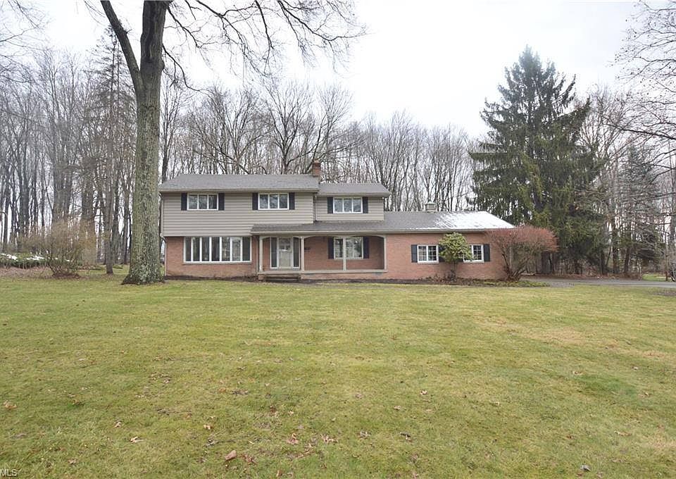 1st image of 76 Southwoods Dr
