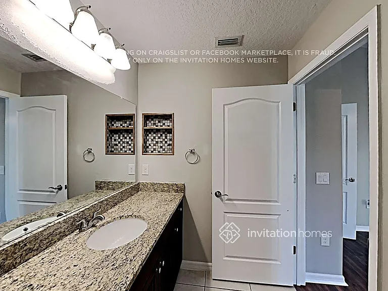 3864 Shimmering Oaks Dr — Photo 13