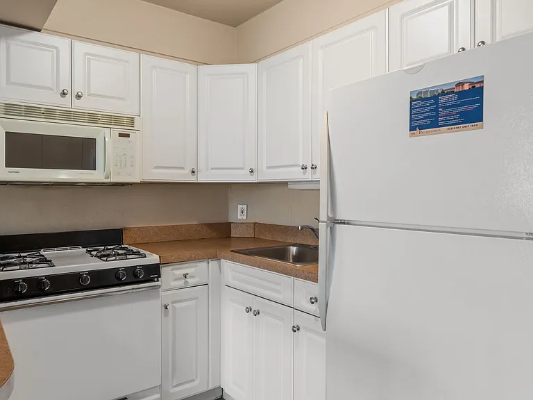 2401 Pennsylvania Ave #12C52 — Photo 11
