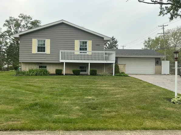 1000 S Ahrens Ave, Lombard, IL 60148