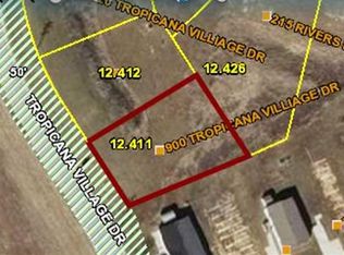 900 Tropicana Village Dr, Moscow Mills, MO 63362