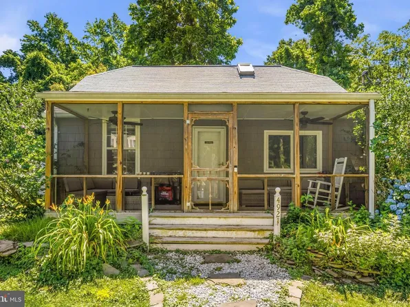 4921 Olive St, Shady Side, MD 20764