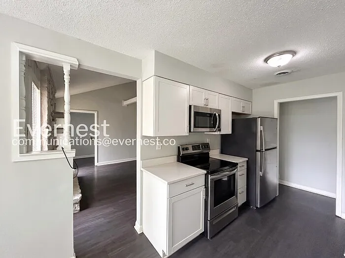 7127 Markim Dr — Photo 3