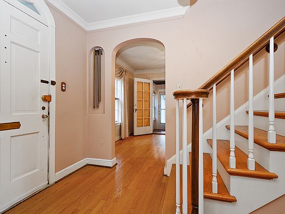5th image of 10321 S Claremont Ave