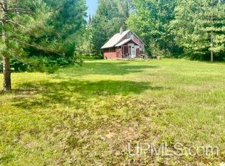 9000 Bear Lake Lodge Rd, Ishpeming, MI 49849