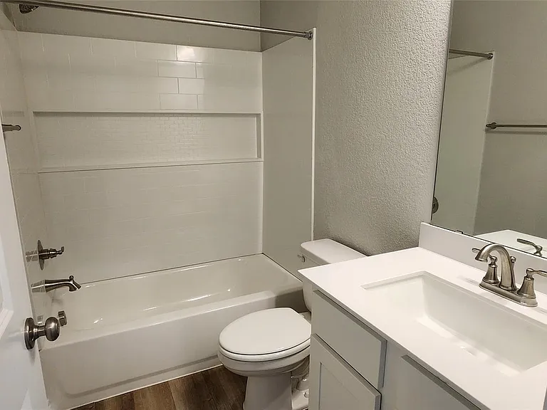 408 Los Olives Ln — Photo 28