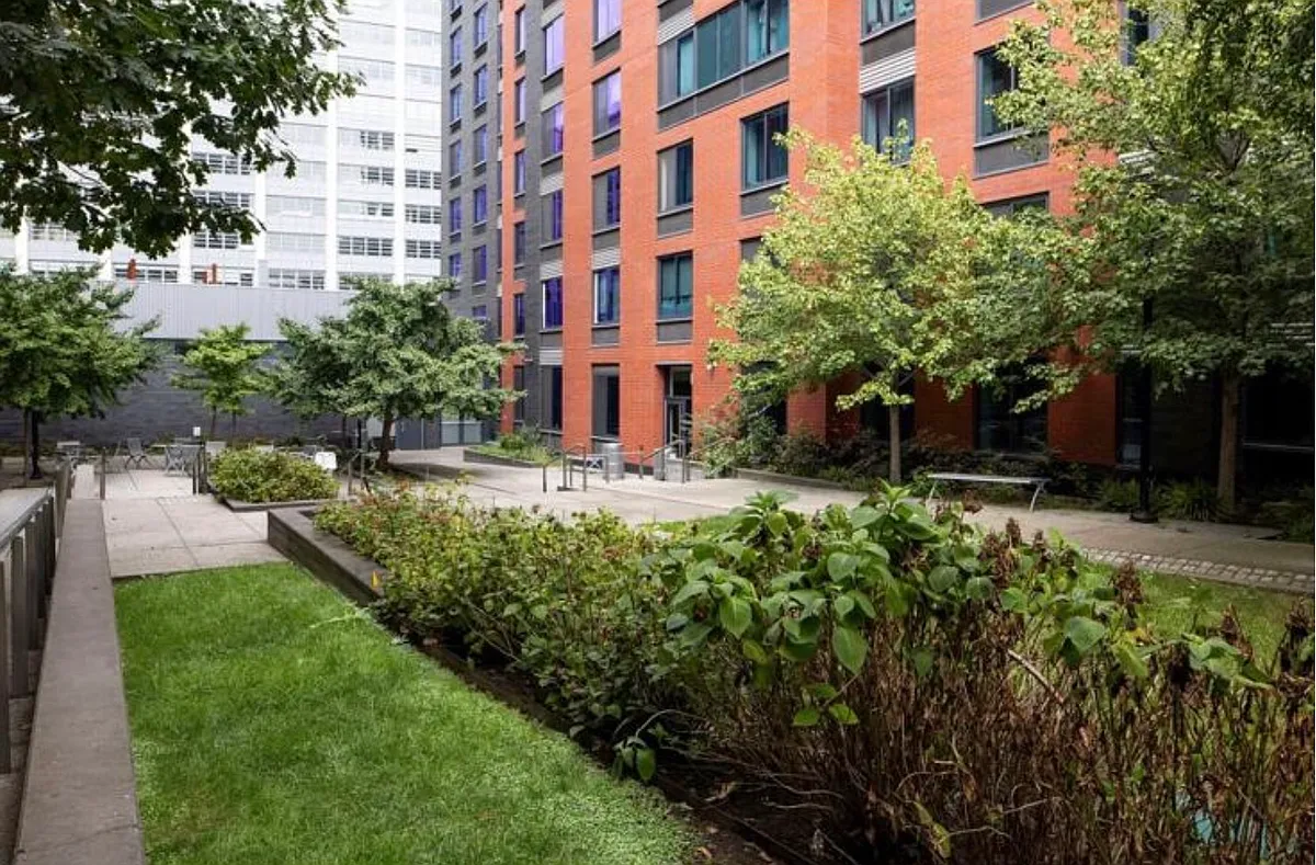 Building Photo - 8 Vanderbilt Ave #4G