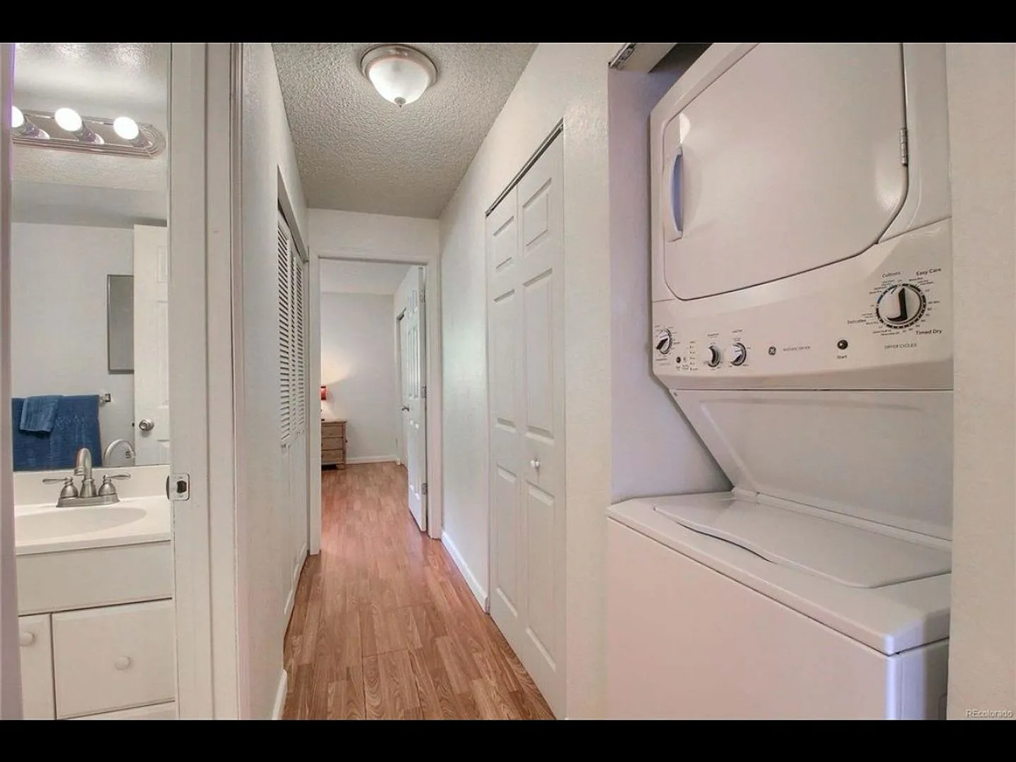 3 Bedroom Townhome in Westminster — Photo 4