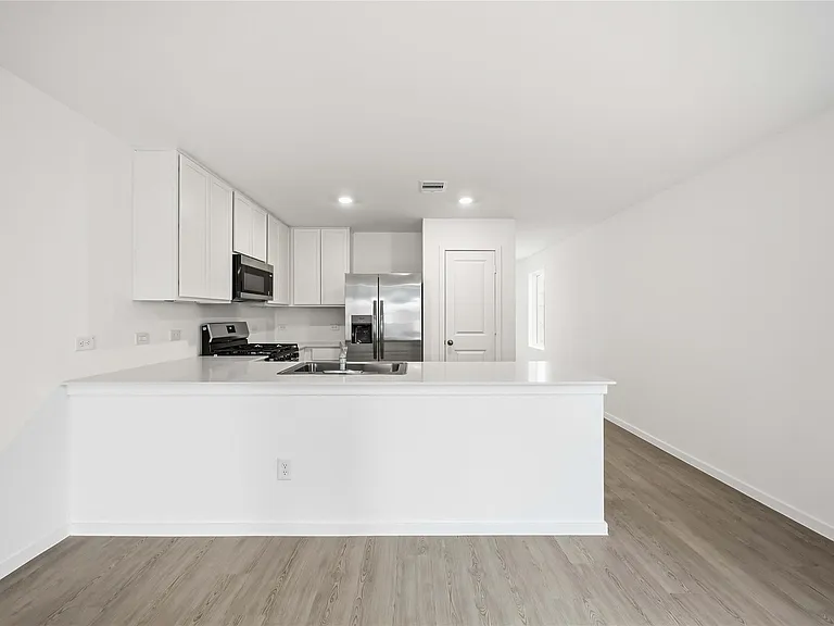 16842 Spotted Oak Dr — Photo 12