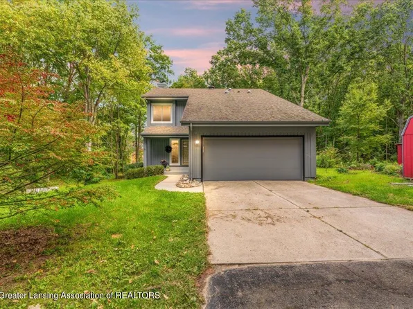 6260 Green Rd, Haslett, MI 48840