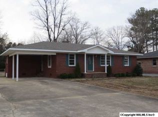 807 Peachtree St, Athens, AL 35611