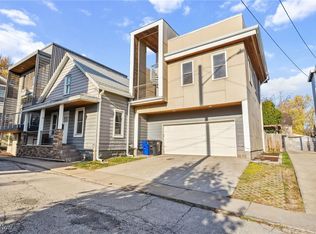 718 University Ct, Cleveland, OH