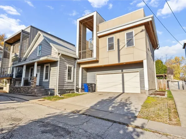 718 University Ct, Cleveland, OH 44113