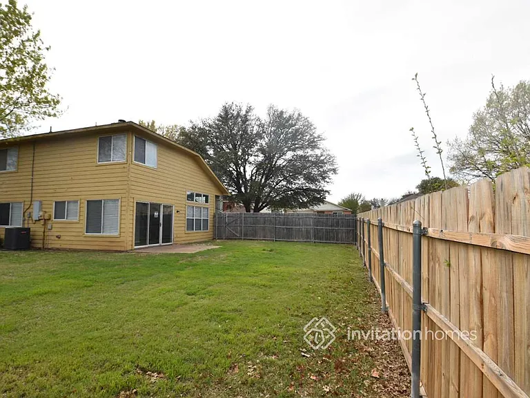 8529 Ohara Ln — Photo 22
