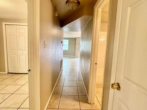 5th image of 9812 N 11th St APT B