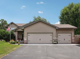12313 Ilex St NW, Coon Rapids, MN 55448