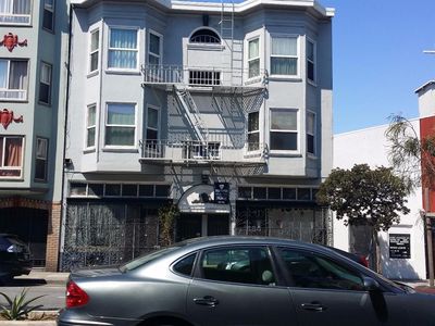 686 Guerrero St APT 2, San Francisco, CA, 94110