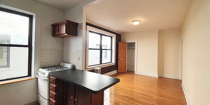 Rented by Axxess Realty Group | media 8