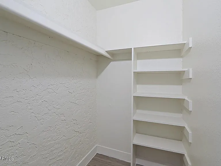 2250 W Glendale Ave #1 — Photo 6