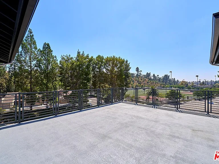 102 Marion Blvd — Photo 49