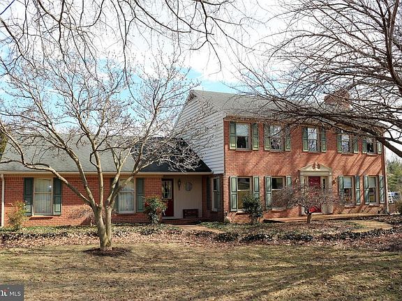 2nd image of 11115 Mahogany Dr