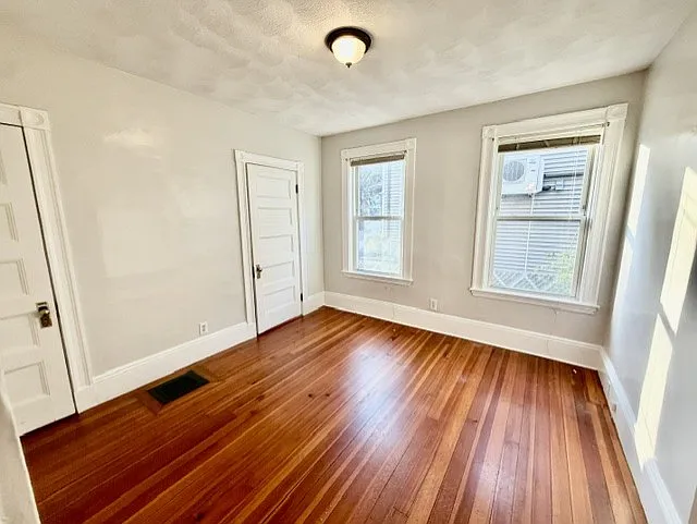 31 Page St — Photo 16