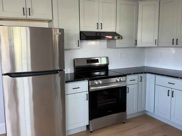 6 Alston St #2 — Photo 6