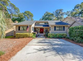 8 Acorn Ln, Hilton Head Island, SC 29928