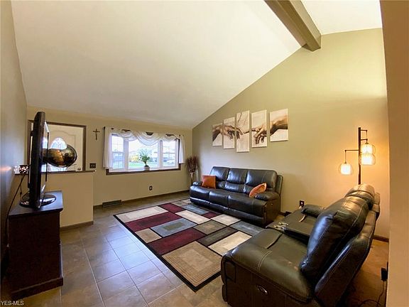 4th image of 34220 Joseph Ct