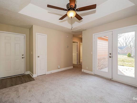 5th image of 415 Lawson Rd