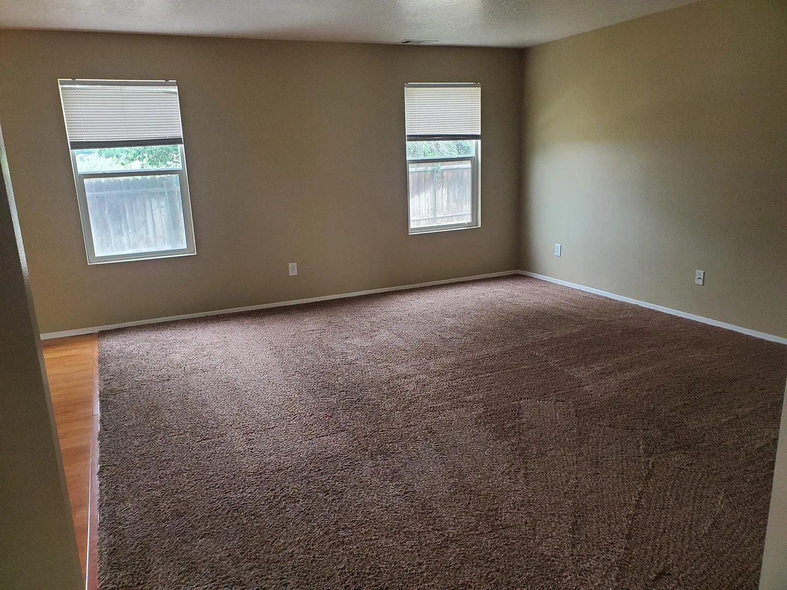 88 E Roselake Drive — Photo 4