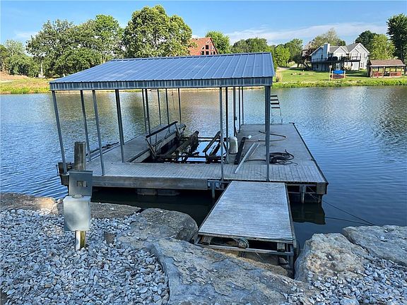 2nd image of 711 Lake Viking Ter