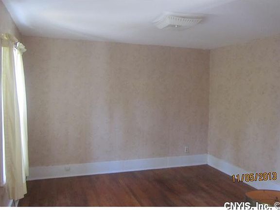 5th image of 112 Grumbach Ave