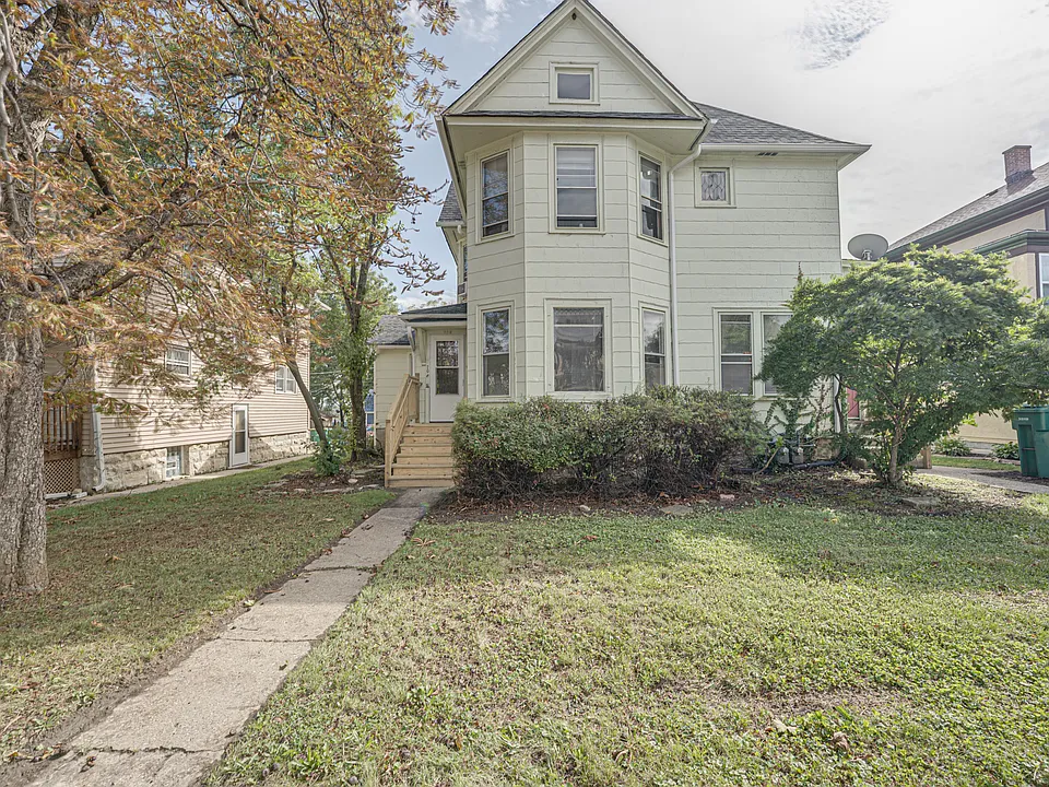706 McDonough St #1