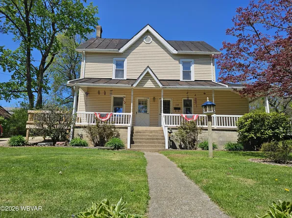 132 Montgomery St, Montgomery, PA 17752