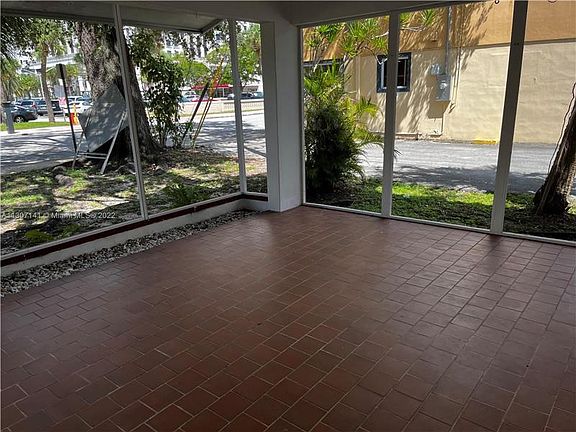 5th image of 216 Santander Ave #216