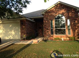3435 Bewley St, Haltom City, TX 76117