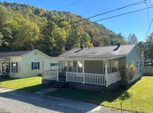 15 Maple St, Webster Springs, WV 26288