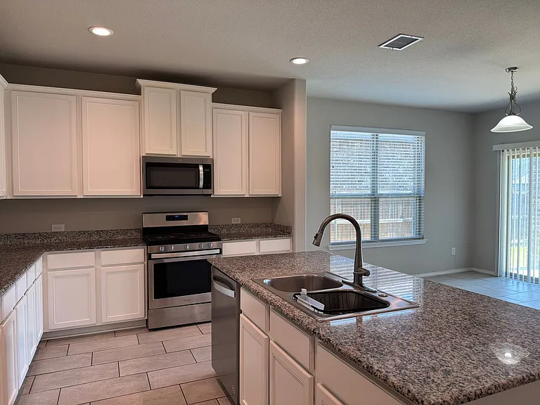 7207 Fallen Crest Ln — Photo 4