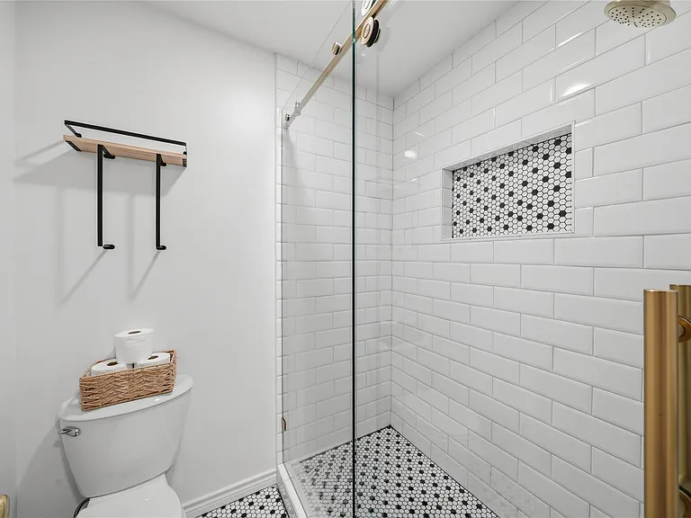 1405 Shadowdale Dr #23 — Photo 13