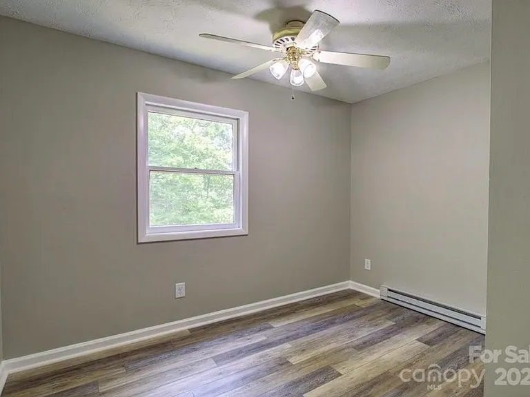 591 Margo Rd #1 — Photo 8