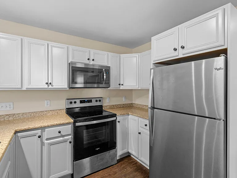 Cumberland Foreside Village Apartments — Photo 6