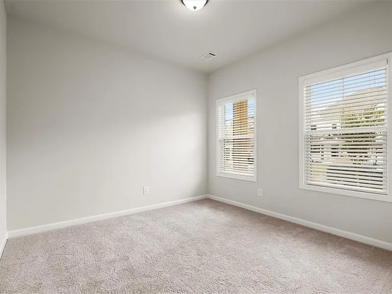 4148 Brookmont Way — Photo 5