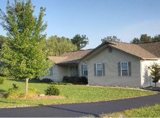 2177 Sunset Ridge Dr, Crossville, TN 38571