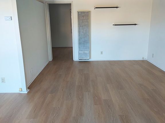 3rd image of 1617 E Ocean Blvd APT 6