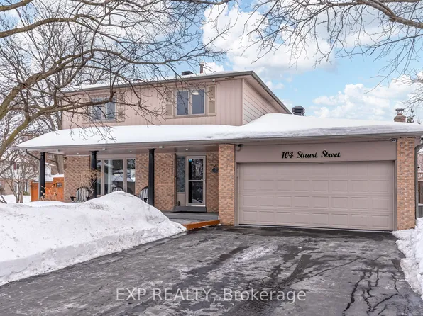 104 Stuart St, Whitchurch Stouffville, ON L4A 4S2