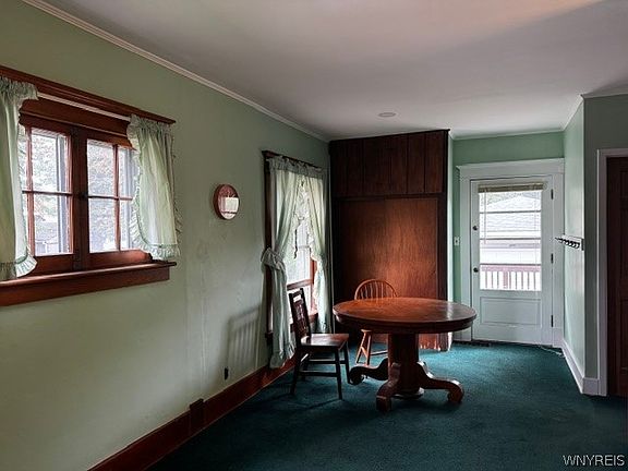 5th image of 73 Pine St